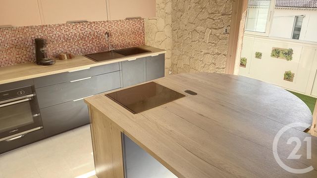 Appartement F3 à vendre - 3 pièces - 74.5 m2 - BESSEGES - 30 - LANGUEDOC-ROUSSILLON - Century 21 Impact Immobilier