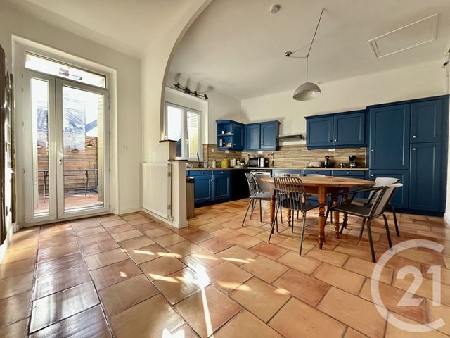 Appartement F4 à louer - 4 pièces - 130.25 m2 - ALES - 30 - LANGUEDOC-ROUSSILLON - Century 21 Impact Immobilier