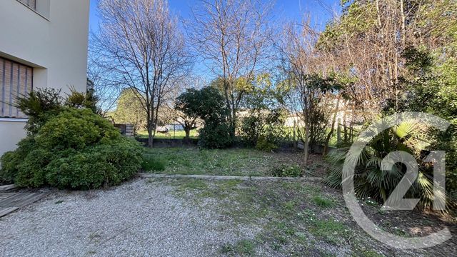 Appartement F3 à louer - 3 pièces - 57.3 m2 - ST HILAIRE DE BRETHMAS - 30 - LANGUEDOC-ROUSSILLON - Century 21 Impact Immobilier