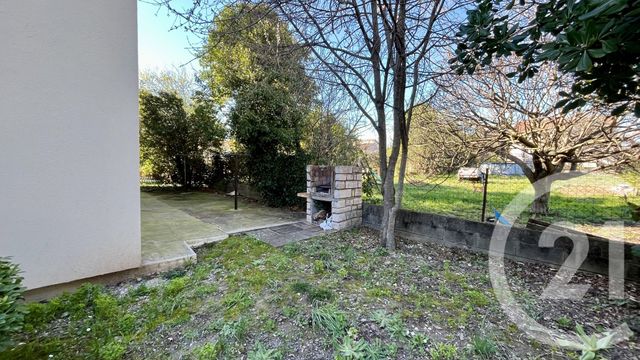 Appartement F3 à louer - 3 pièces - 57.3 m2 - ST HILAIRE DE BRETHMAS - 30 - LANGUEDOC-ROUSSILLON - Century 21 Impact Immobilier