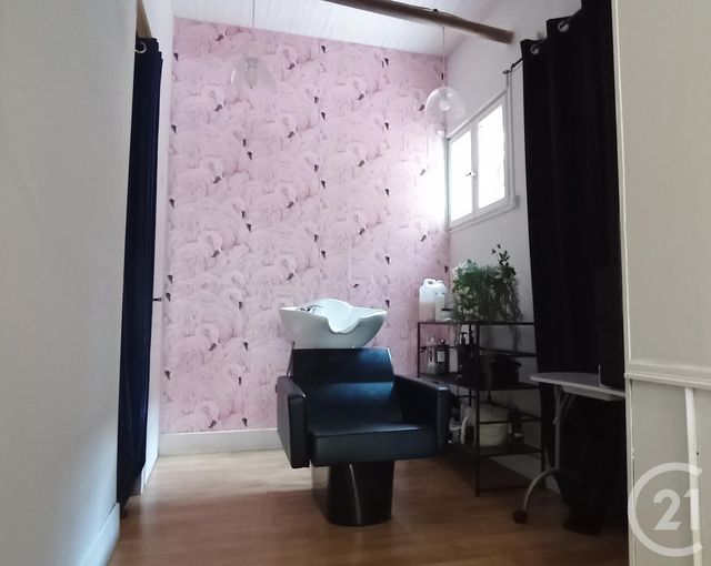 Afficher la photo en grand commerce à louer - 28.0 m2 - ALES - 30 - LANGUEDOC-ROUSSILLON - Century 21 Impact Immobilier