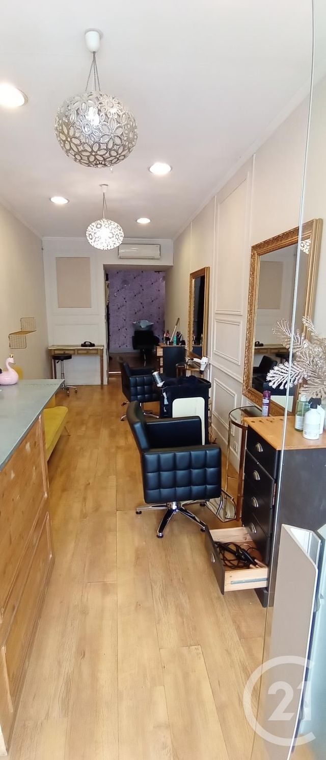 Afficher la photo en grand commerce à louer - 28.0 m2 - ALES - 30 - LANGUEDOC-ROUSSILLON - Century 21 Impact Immobilier