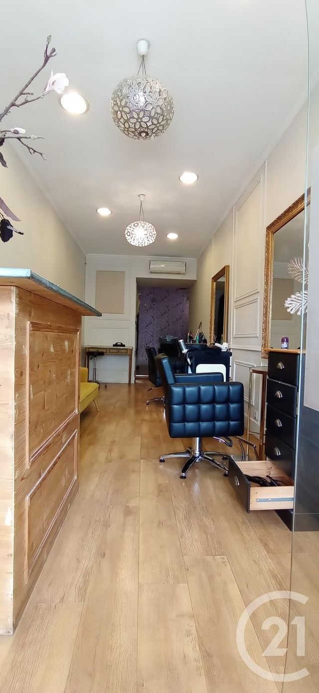 Afficher la photo en grand commerce à louer - 28.0 m2 - ALES - 30 - LANGUEDOC-ROUSSILLON - Century 21 Impact Immobilier