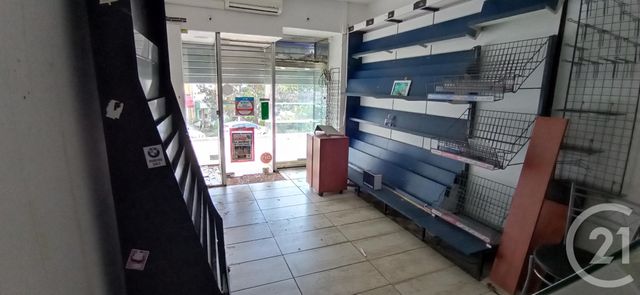 Afficher la photo en grand commerce à louer - 22.47 m2 - ALES - 30 - LANGUEDOC-ROUSSILLON - Century 21 Impact Immobilier