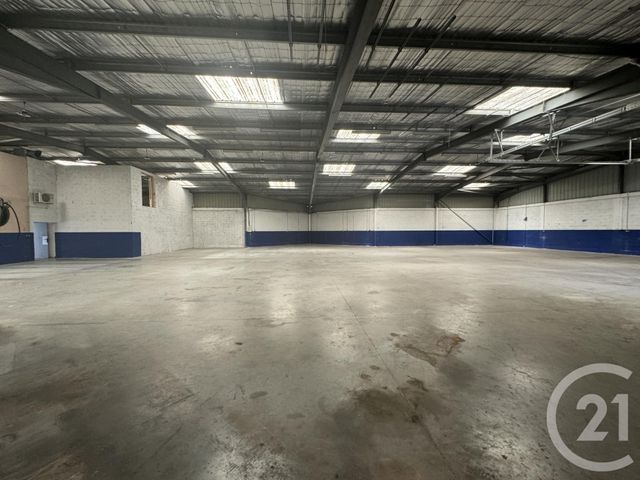 commerce à louer - 420.0 m2 - ST MARTIN DE VALGALGUES - 30 - LANGUEDOC-ROUSSILLON - Century 21 Impact Immobilier