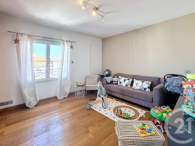 Appartement Duplex à vendre - 7 pièces - 211.88 m2 - ALES - 30 - LANGUEDOC-ROUSSILLON - Century 21 Impact Immobilier