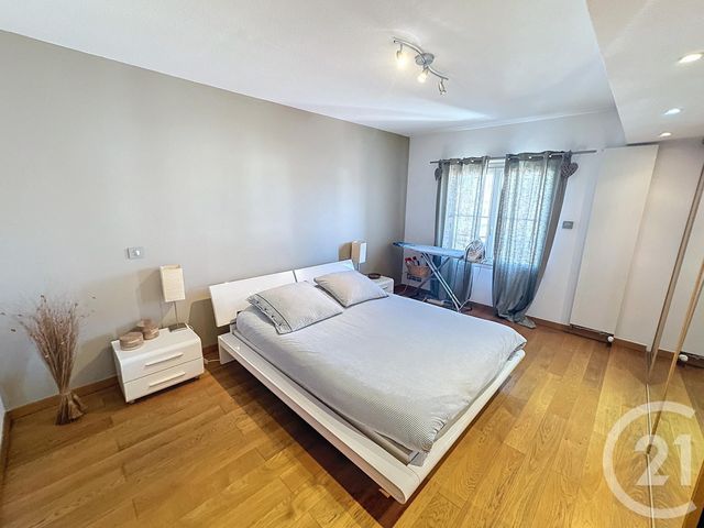 Appartement Duplex à vendre - 7 pièces - 211.88 m2 - ALES - 30 - LANGUEDOC-ROUSSILLON - Century 21 Impact Immobilier