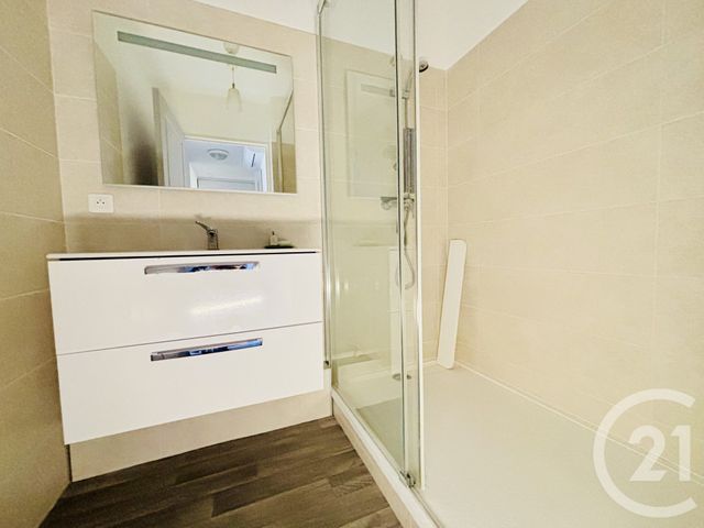 Appartement F3 à vendre - 3 pièces - 75.7 m2 - ALES - 30 - LANGUEDOC-ROUSSILLON - Century 21 Impact Immobilier