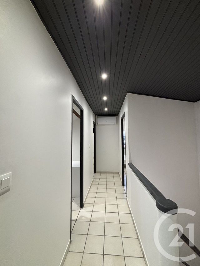 Appartement F3 bis à louer - 3 pièces - 80.0 m2 - ALES - 30 - LANGUEDOC-ROUSSILLON - Century 21 Impact Immobilier