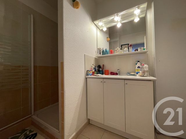 Afficher la photo en grand Appartement F3 à vendre - 3 pièces - 60.68 m2 - ALES - 30 - LANGUEDOC-ROUSSILLON - Century 21 Impact Immobilier