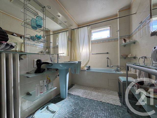 maison à vendre - 5 pièces - 115.89 m2 - ST HILAIRE DE BRETHMAS - 30 - LANGUEDOC-ROUSSILLON - Century 21 Impact Immobilier