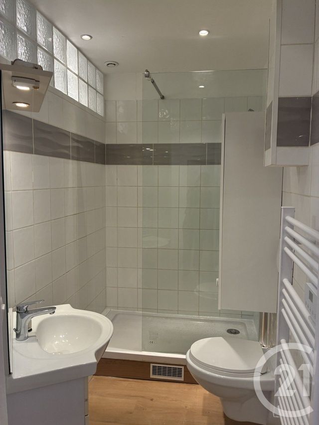 Appartement F2 à louer - 2 pièces - 42.0 m2 - ALES - 30 - LANGUEDOC-ROUSSILLON - Century 21 Impact Immobilier