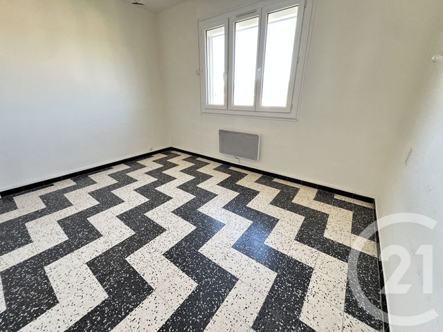 Afficher la photo en grand Appartement F4 à vendre - 4 pièces - 63.43 m2 - ALES - 30 - LANGUEDOC-ROUSSILLON - Century 21 Impact Immobilier