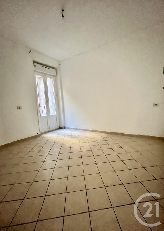 Appartement T3 à louer - 3 pièces - 39.7 m2 - ALES - 30 - LANGUEDOC-ROUSSILLON - Century 21 Impact Immobilier