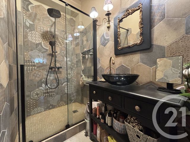 Afficher la photo en grand Appartement F4 à vendre - 4 pièces - 87.55 m2 - ALES - 30 - LANGUEDOC-ROUSSILLON - Century 21 Impact Immobilier