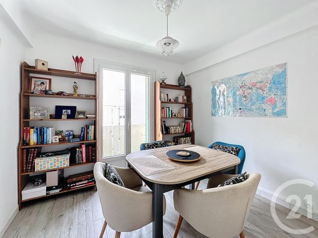 Appartement T4 à vendre - 4 pièces - 66.64 m2 - ALES - 30 - LANGUEDOC-ROUSSILLON - Century 21 Impact Immobilier