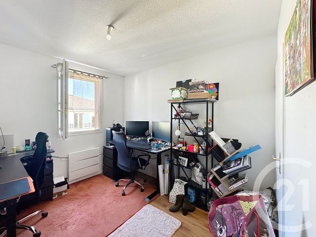 Appartement T3 à vendre - 3 pièces - 63.9 m2 - ST CHRISTOL LES ALES - 30 - LANGUEDOC-ROUSSILLON - Century 21 Impact Immobilier