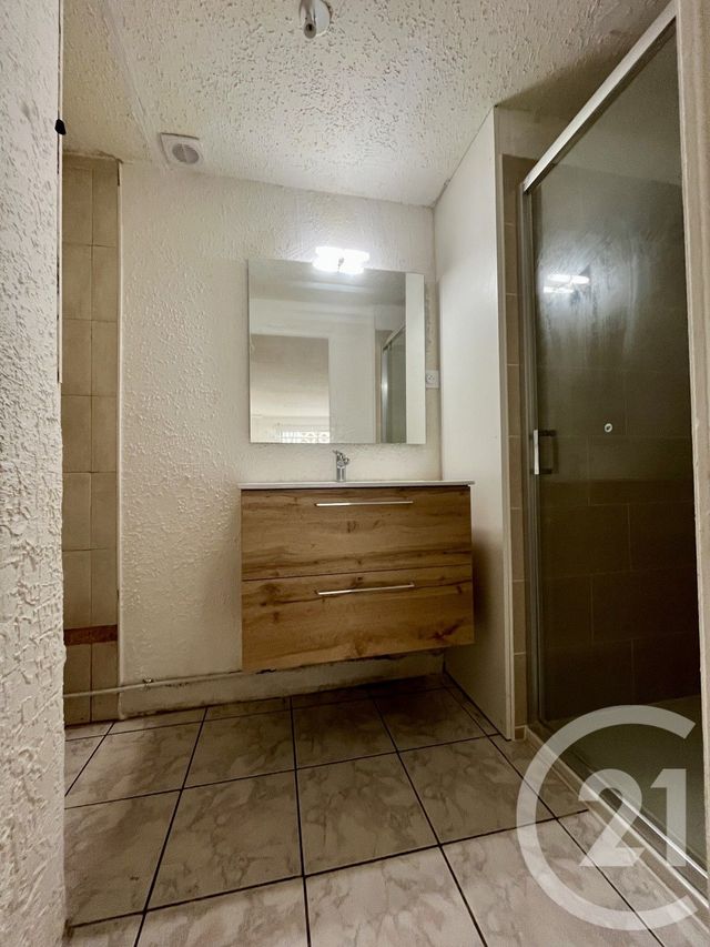 Appartement F2 à louer - 2 pièces - 55.37 m2 - ALES - 30 - LANGUEDOC-ROUSSILLON - Century 21 Impact Immobilier