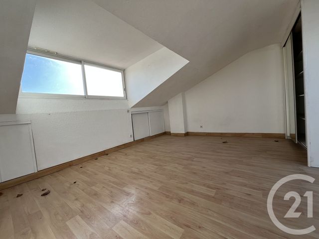 Appartement Duplex à louer - 3 pièces - 65.47 m2 - ALES - 30 - LANGUEDOC-ROUSSILLON - Century 21 Impact Immobilier