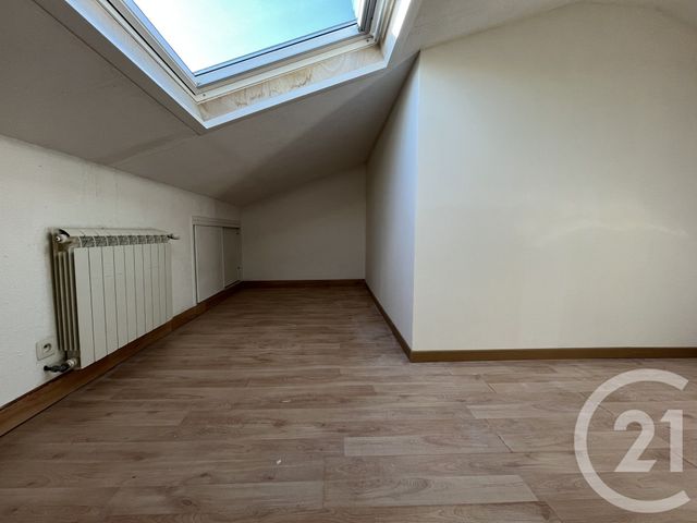 Appartement Duplex à louer - 3 pièces - 65.47 m2 - ALES - 30 - LANGUEDOC-ROUSSILLON - Century 21 Impact Immobilier