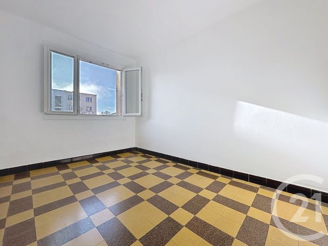 Appartement T4 à vendre - 4 pièces - 66.85 m2 - ALES - 30 - LANGUEDOC-ROUSSILLON - Century 21 Impact Immobilier