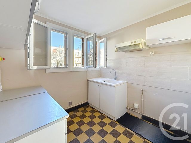 Appartement T4 à vendre - 4 pièces - 66.85 m2 - ALES - 30 - LANGUEDOC-ROUSSILLON - Century 21 Impact Immobilier