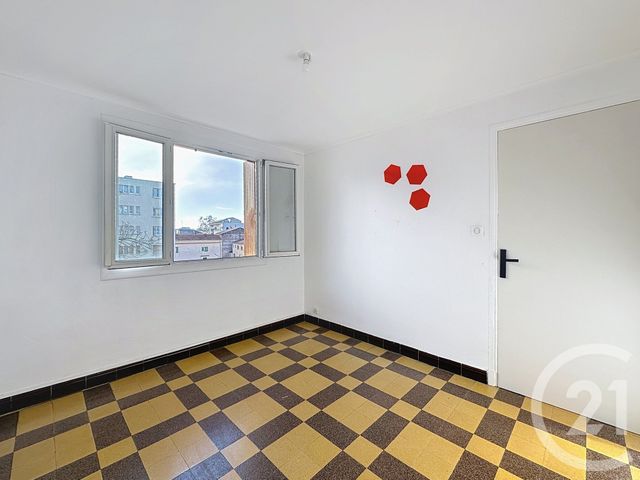 Appartement T4 à vendre - 4 pièces - 66.85 m2 - ALES - 30 - LANGUEDOC-ROUSSILLON - Century 21 Impact Immobilier