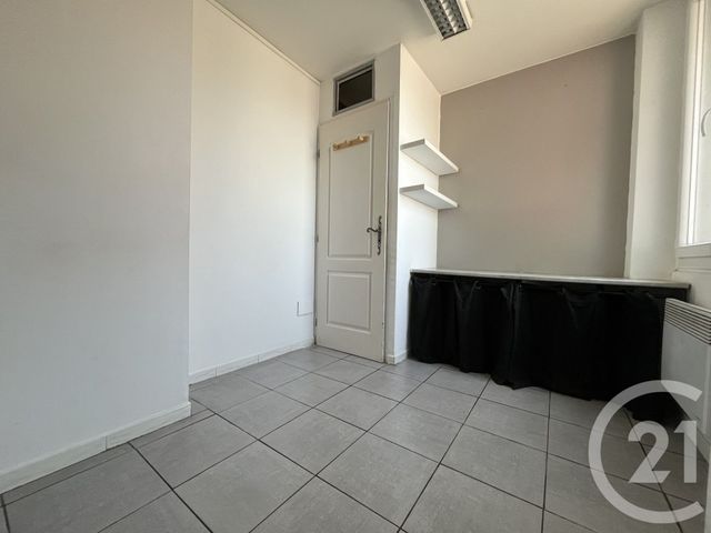 Afficher la photo en grand commerce à louer - 77.0 m2 - ALES - 30 - LANGUEDOC-ROUSSILLON - Century 21 Impact Immobilier