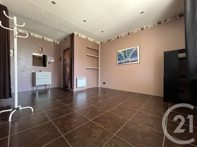 Afficher la photo en grand commerce à louer - 77.0 m2 - ALES - 30 - LANGUEDOC-ROUSSILLON - Century 21 Impact Immobilier