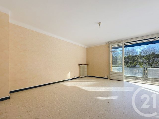 Appartement T4 à vendre - 4 pièces - 86.97 m2 - ALES - 30 - LANGUEDOC-ROUSSILLON - Century 21 Impact Immobilier