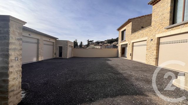 maison à louer - 4 pièces - 130.0 m2 - CASSAGNOLES - 30 - LANGUEDOC-ROUSSILLON - Century 21 Impact Immobilier