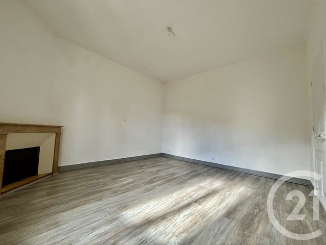 Afficher la photo en grand Appartement à louer - 4 pièces - 87.0 m2 - ALES - 30 - LANGUEDOC-ROUSSILLON - Century 21 Impact Immobilier