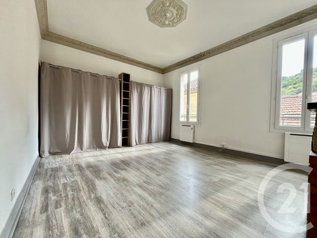 Afficher la photo en grand Appartement à louer - 4 pièces - 87.0 m2 - ALES - 30 - LANGUEDOC-ROUSSILLON - Century 21 Impact Immobilier
