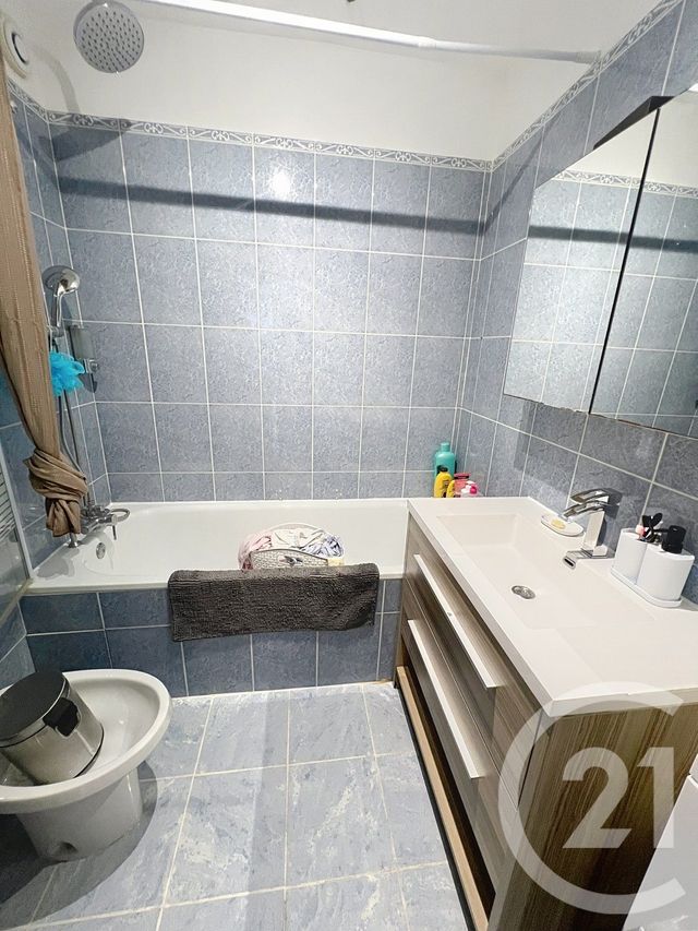 Appartement F4 à vendre - 4 pièces - 83.73 m2 - ALES - 30 - LANGUEDOC-ROUSSILLON - Century 21 Impact Immobilier