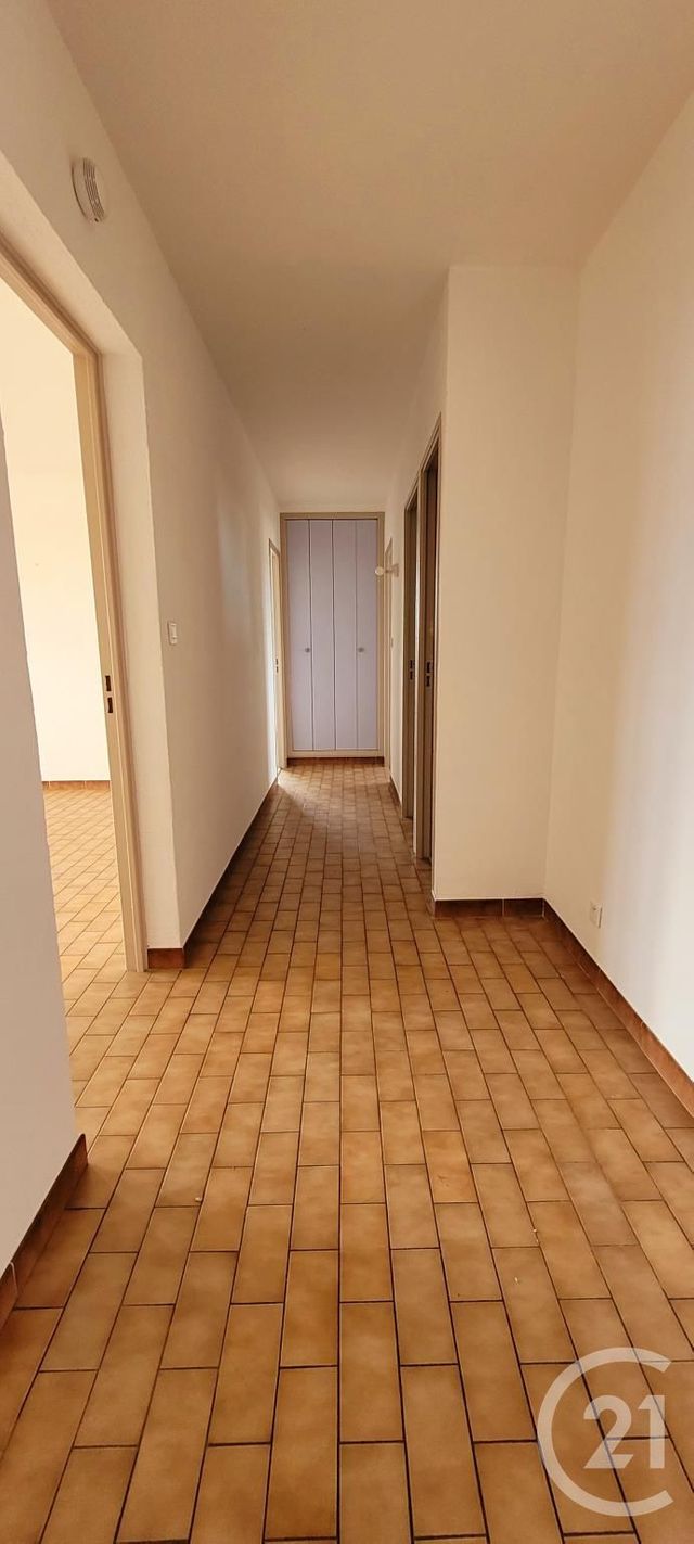 Appartement F3 à louer - 3 pièces - 65.0 m2 - ALES - 30 - LANGUEDOC-ROUSSILLON - Century 21 Impact Immobilier
