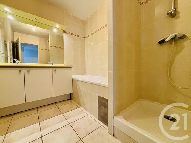 Appartement F3 à vendre - 3 pièces - 72.0 m2 - ALES - 30 - LANGUEDOC-ROUSSILLON - Century 21 Impact Immobilier