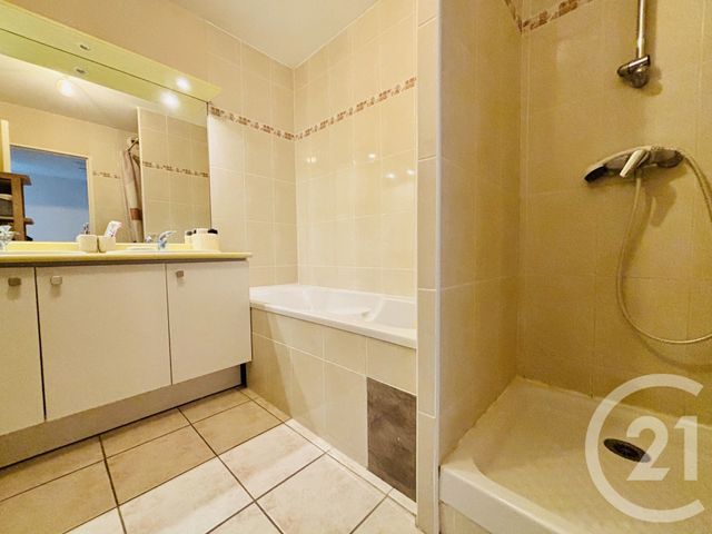 Appartement F3 à vendre - 3 pièces - 72.0 m2 - ALES - 30 - LANGUEDOC-ROUSSILLON - Century 21 Impact Immobilier