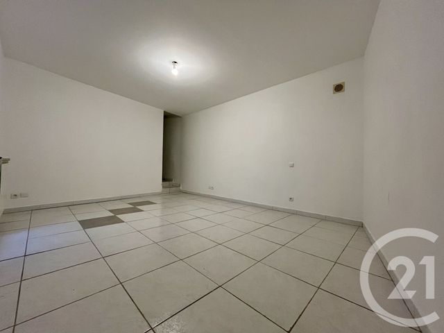 Appartement F3 à louer - 3 pièces - 93.98 m2 - ALES - 30 - LANGUEDOC-ROUSSILLON - Century 21 Impact Immobilier