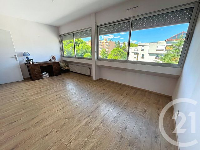 Afficher la photo en grand Appartement F5 à vendre - 5 pièces - 114.69 m2 - ALES - 30 - LANGUEDOC-ROUSSILLON - Century 21 Impact Immobilier