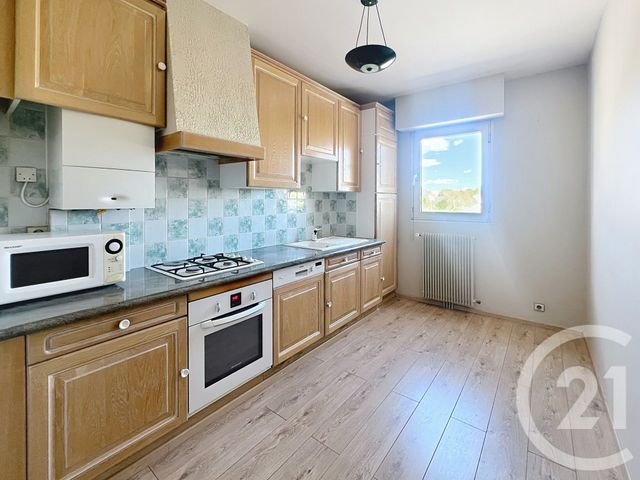 Afficher la photo en grand Appartement F5 à vendre - 5 pièces - 114.69 m2 - ALES - 30 - LANGUEDOC-ROUSSILLON - Century 21 Impact Immobilier