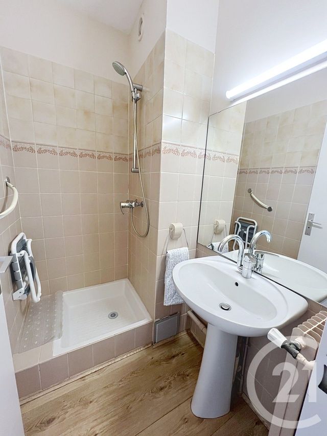 Afficher la photo en grand Appartement F5 à vendre - 5 pièces - 114.69 m2 - ALES - 30 - LANGUEDOC-ROUSSILLON - Century 21 Impact Immobilier