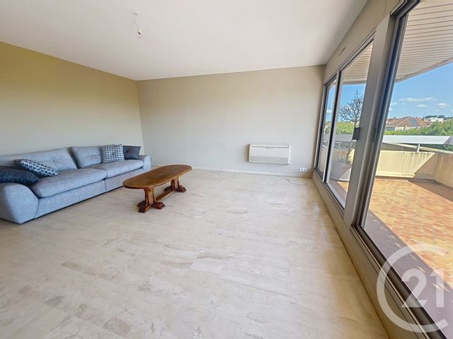 Afficher la photo en grand Appartement F5 à vendre - 5 pièces - 114.69 m2 - ALES - 30 - LANGUEDOC-ROUSSILLON - Century 21 Impact Immobilier