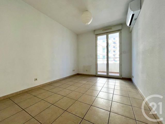 Appartement T2 à louer - 2 pièces - 33.0 m2 - ALES - 30 - LANGUEDOC-ROUSSILLON - Century 21 Impact Immobilier