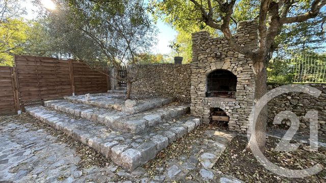 Afficher la photo en grand Appartement F4 à louer - 4 pièces - 92.09 m2 - ST HILAIRE DE BRETHMAS - 30 - LANGUEDOC-ROUSSILLON - Century 21 Impact Immobilier