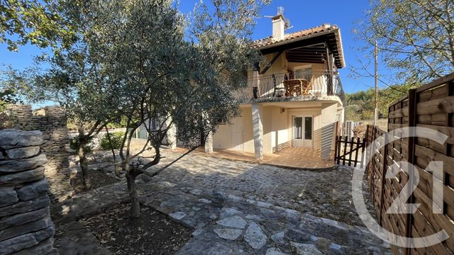 Afficher la photo en grand Appartement F4 à louer - 4 pièces - 92.09 m2 - ST HILAIRE DE BRETHMAS - 30 - LANGUEDOC-ROUSSILLON - Century 21 Impact Immobilier