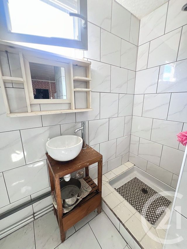 Appartement T2 à louer - 2 pièces - 45.41 m2 - LA GRAND COMBE - 30 - LANGUEDOC-ROUSSILLON - Century 21 Impact Immobilier