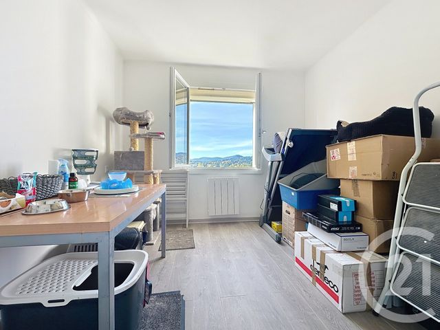 Appartement T4 à vendre - 4 pièces - 58.58 m2 - ALES - 30 - LANGUEDOC-ROUSSILLON - Century 21 Impact Immobilier