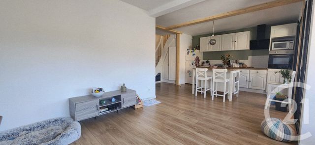 Appartement Duplex à louer - 3 pièces - 60.0 m2 - ALES - 30 - LANGUEDOC-ROUSSILLON - Century 21 Impact Immobilier