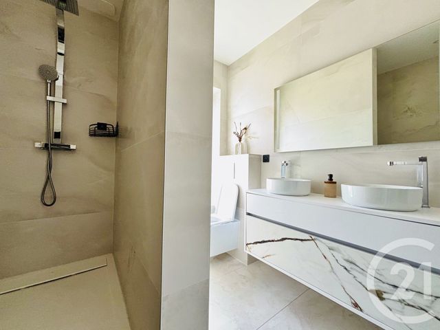 Appartement F3 à vendre - 3 pièces - 67.9 m2 - ALES - 30 - LANGUEDOC-ROUSSILLON - Century 21 Impact Immobilier