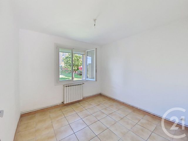 Afficher la photo en grand Appartement F4 à vendre - 4 pièces - 59.88 m2 - ALES - 30 - LANGUEDOC-ROUSSILLON - Century 21 Impact Immobilier